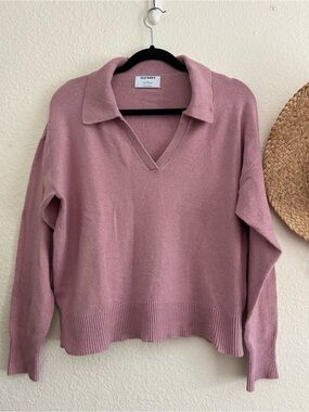 Old Navy Sweater